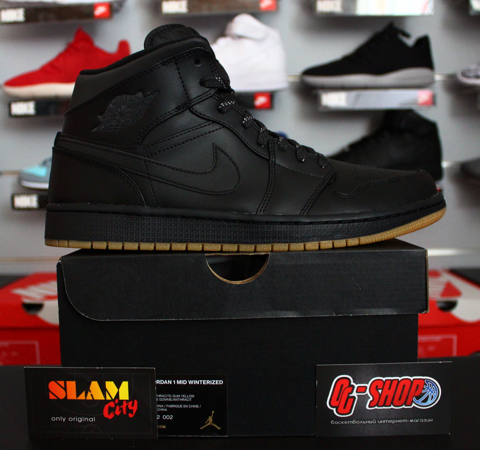 Jordan 1 retro mid winterized hot sale black anthracite